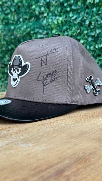 Gorra Primera Edicion Tipo De Rancho Gris Autografiada